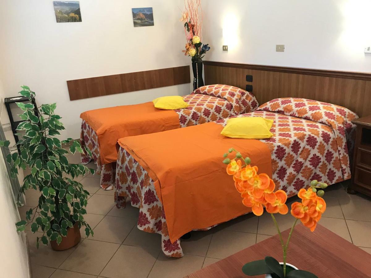 B&B Da Giorgia Crodo Exteriör bild