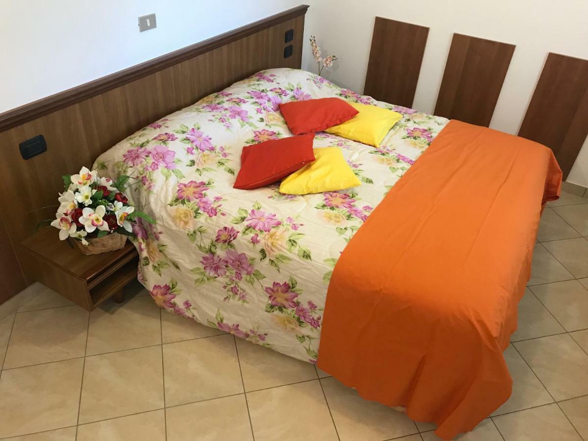 B&B Da Giorgia Crodo Exteriör bild
